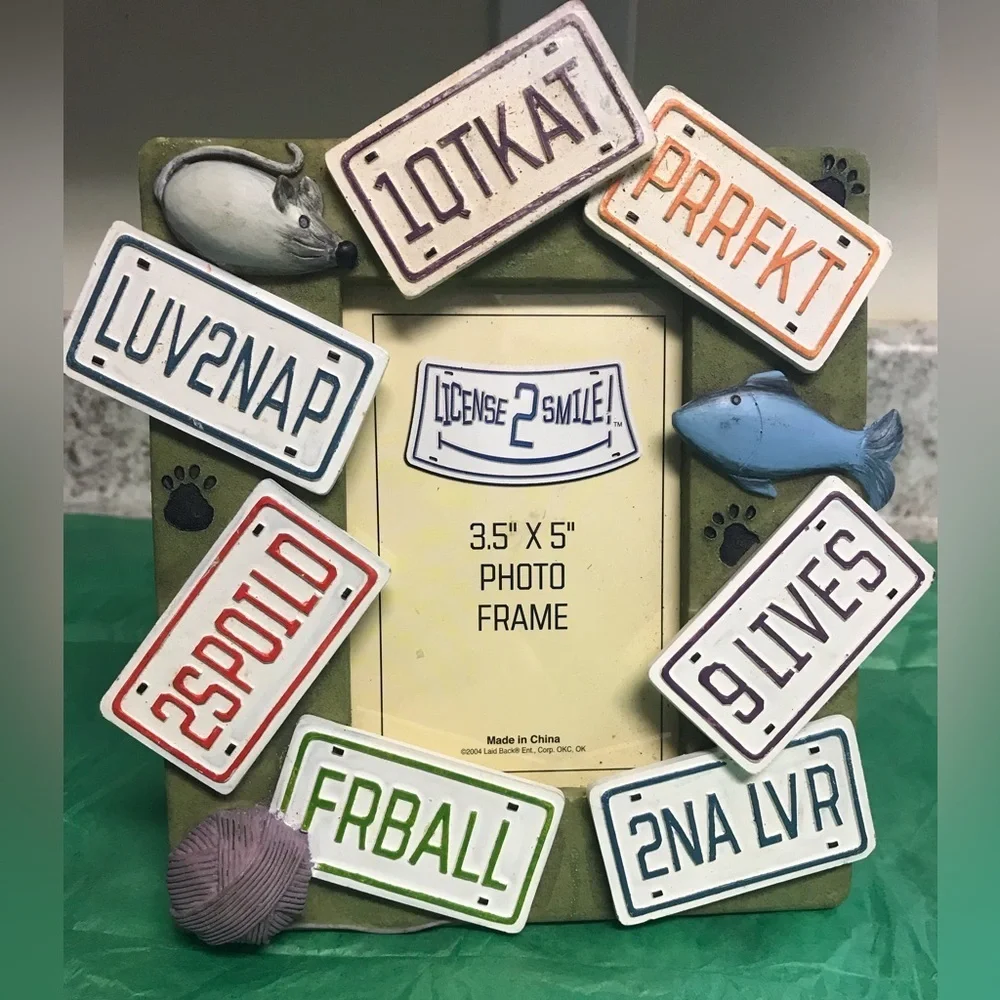 License to Smile Resin 3D Cat Personalized License Plates 3.5x 5